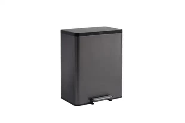 Rubbermaid ELITE Pedal Bins