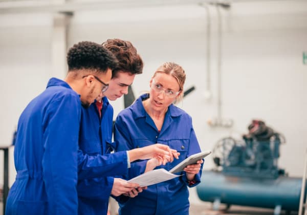 Quelle est l'histoire du bleu de travail ?