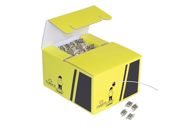 Attache flexible en plastique pour conduit avec insert