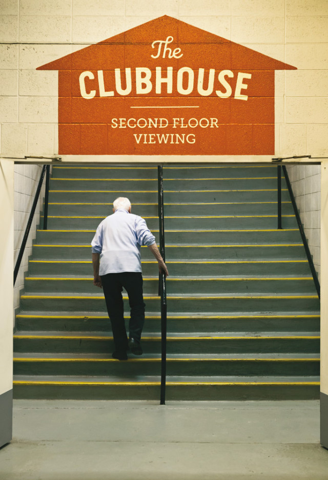 The clubhouse at Portland Meadows