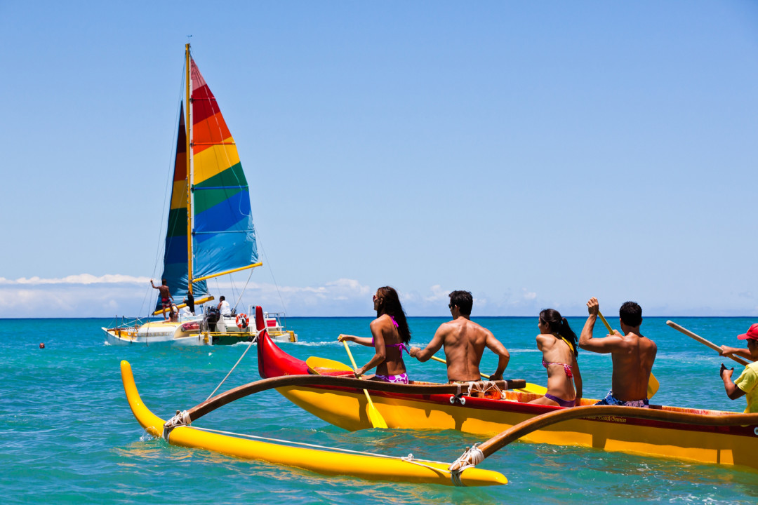 Waikiki w sailboat euwwhk