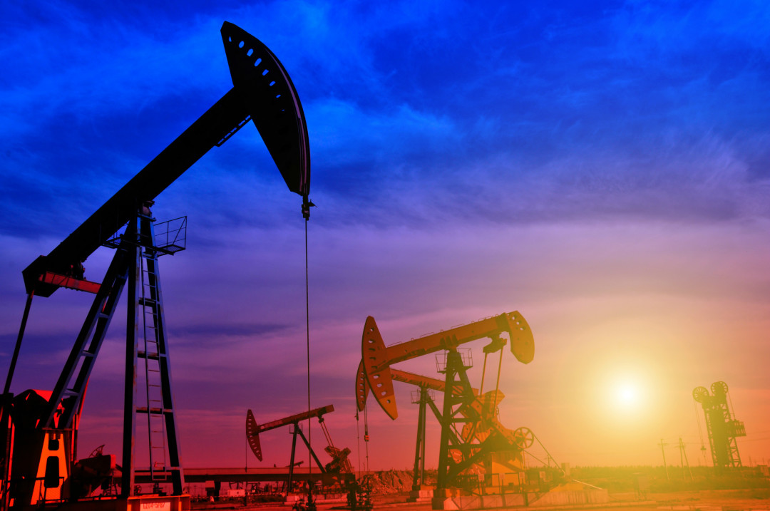 Oil field vicglv