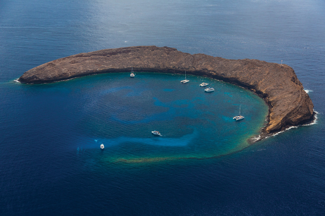 Molokini crater x7bg8l