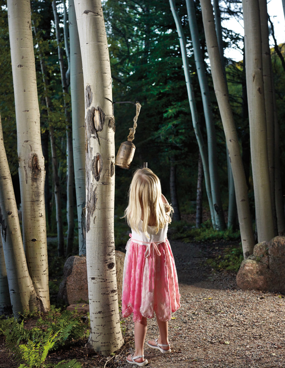 0714 enchanted garden little girl psfig4