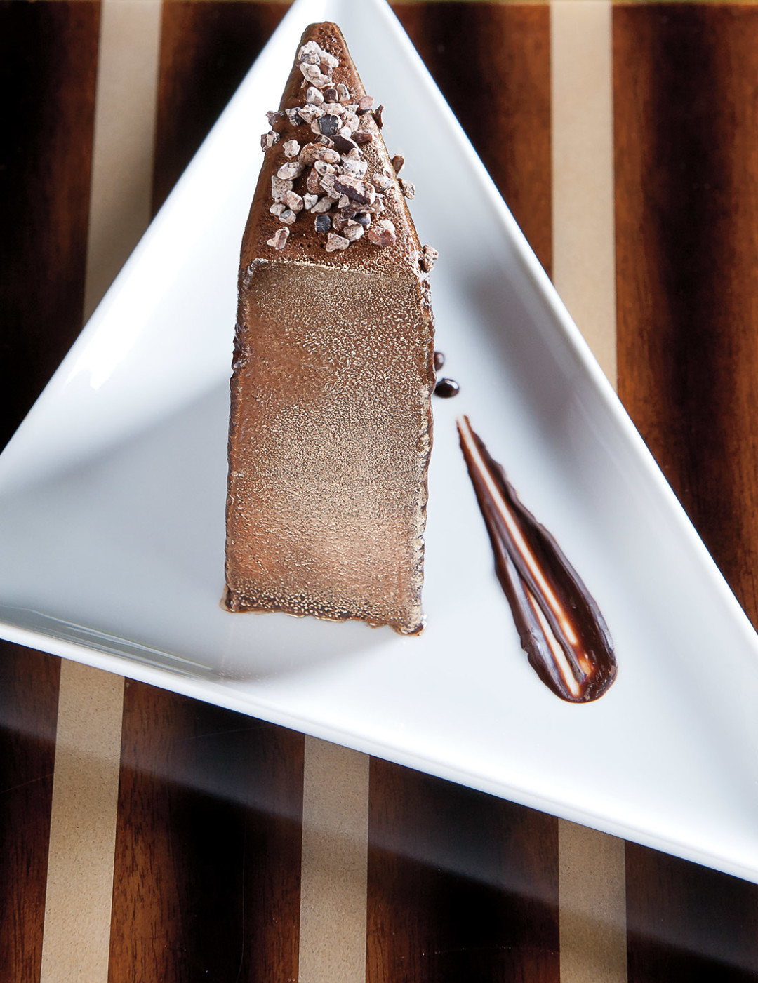 1114 chocolate cake slice xe1xkw
