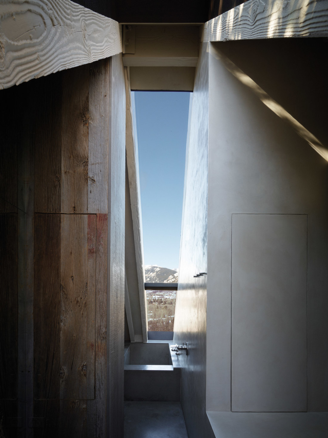1115 disappearing act bathroom view m2uyqr