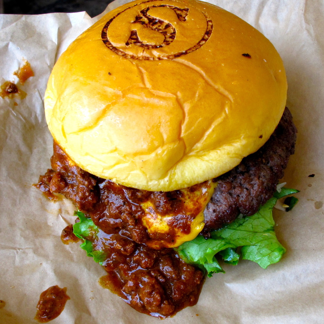 The Chili Cheeseburger at Sam&amp;#39;s | Houstonia