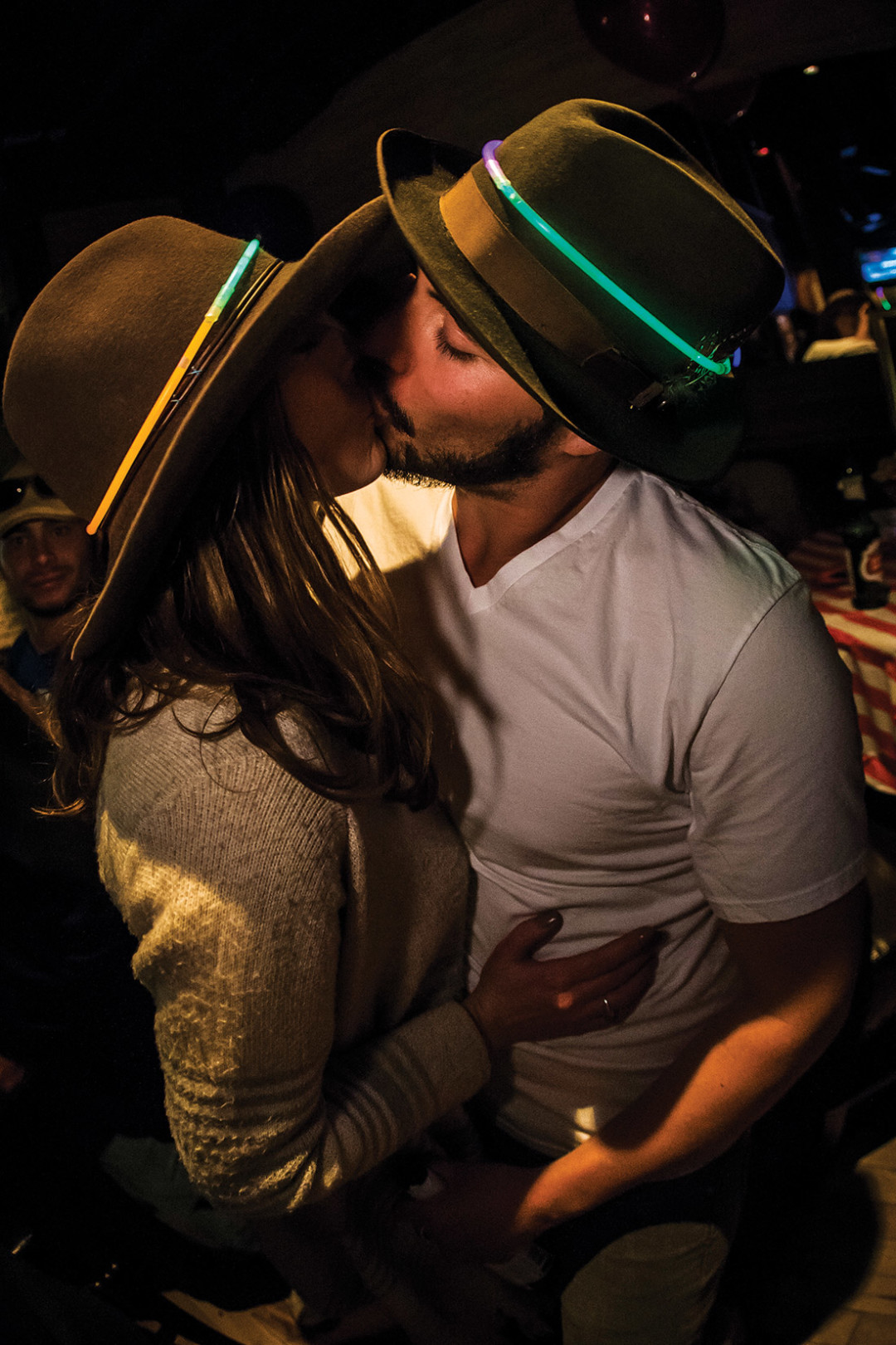 0515 aspen kiss vmqf2z