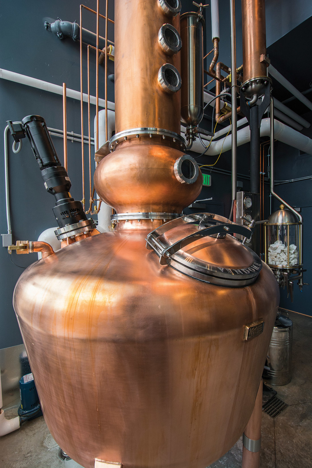 0715 spirit copper still he0j9v