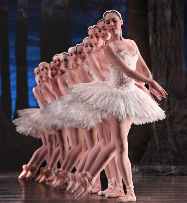 Houston ballet swan lake katharine precourt and artists of houston ballet kyak9t