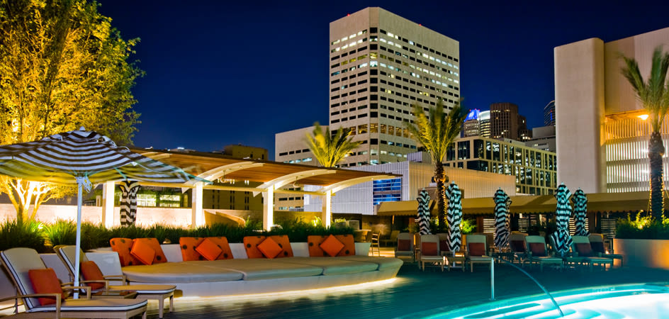 Four seasons pool cttyzk