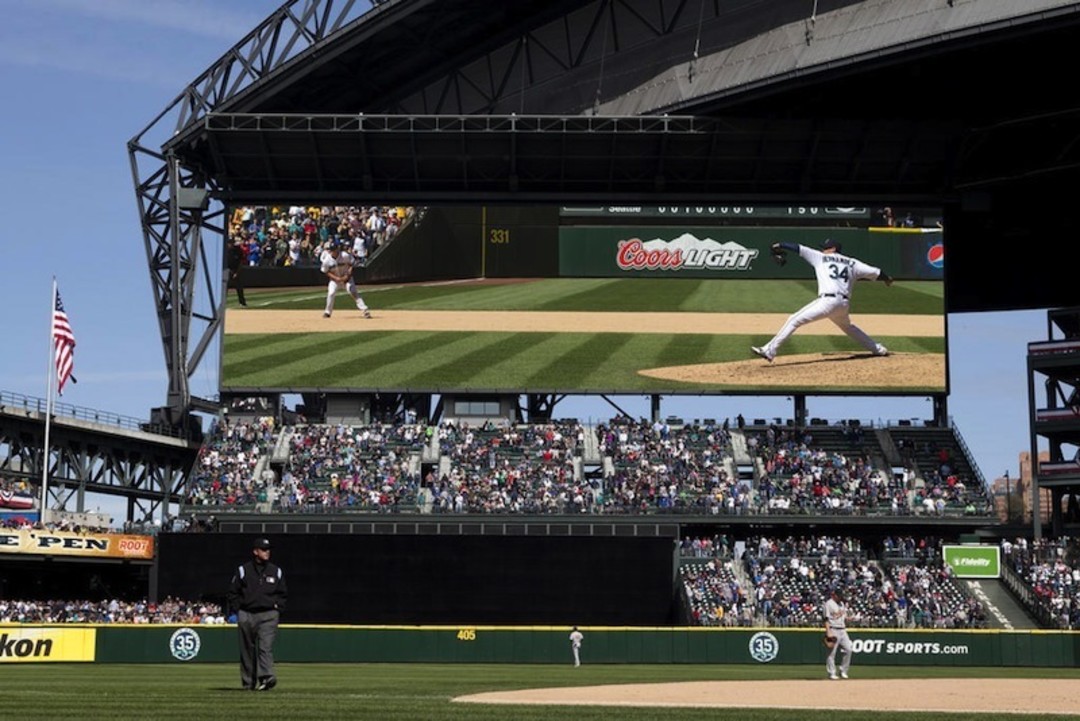 399 Feet to Left Field, Yankee Stadium, The field dimension…