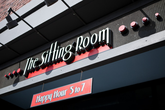 sitting room sign