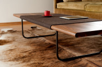 Ample Sfelt table