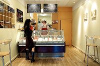 0810_76_plated_ice_cream_counter