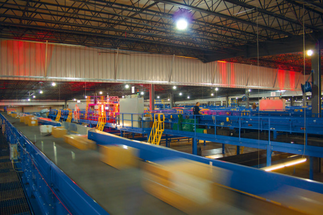 Fedex distribution warehouse