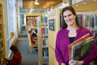 andrea-librarian