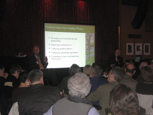 Wiewel presenting