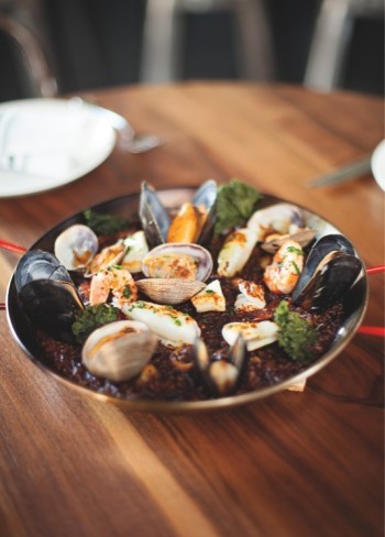 Paella at Ataula