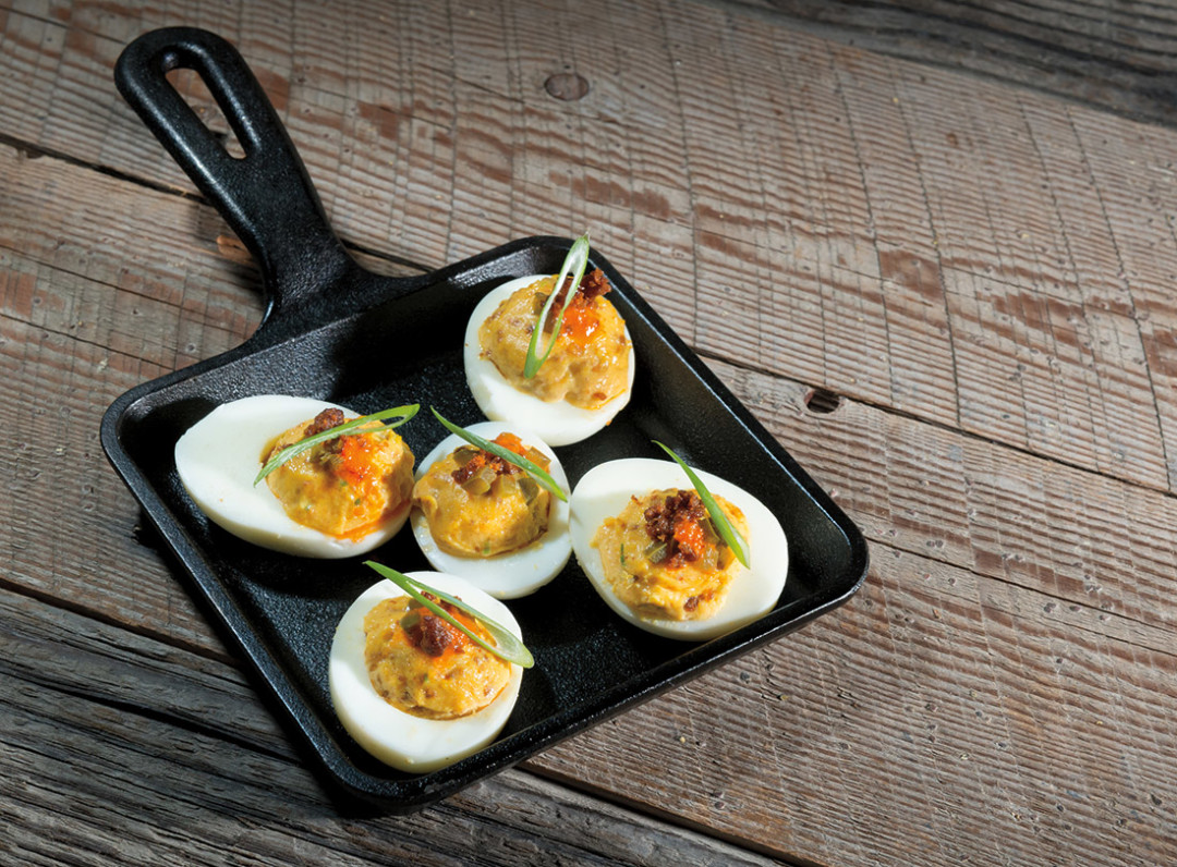 0514 beer flows deviled eggs vrmy08