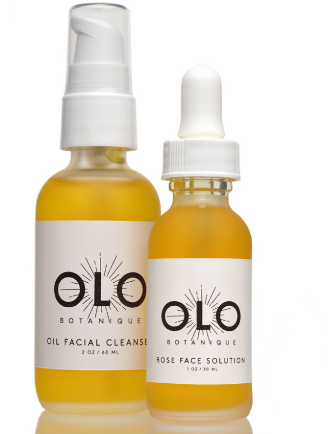 Facial cleanser and rose solution a 1 hlvuic