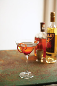 1208-pour-drink