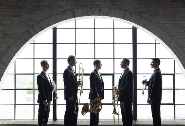 Roco brass quintet hires rx2df7