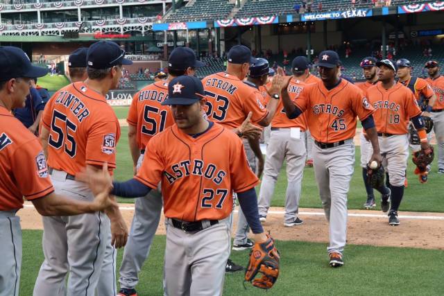 Bring Back the Astros' Shooting Star Jerseys, Permanently