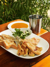 eat pok pok
