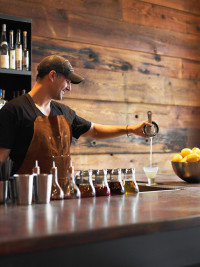oven shaker bartender pour