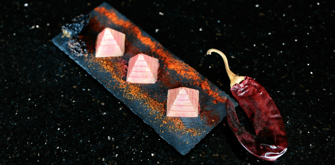Cacao and cardamom small sowlm2