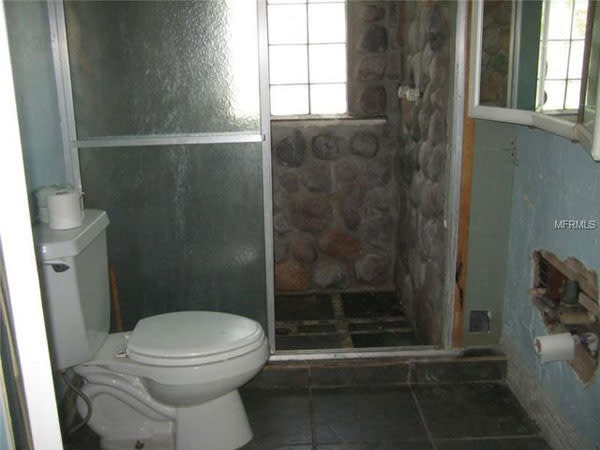 5bathunfortunate1970sremodel cpaz1n
