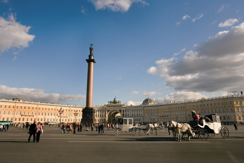 Cel stpetersburg peacockclock 1 zsnizo