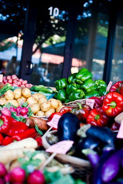 Eggplants and peppers ua1c3l