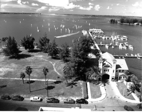 Then and now city hall auc4ef