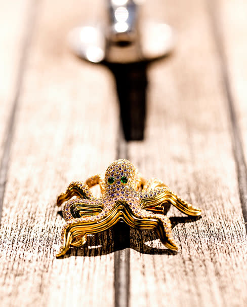 Octopus Brooch 18 K Gold