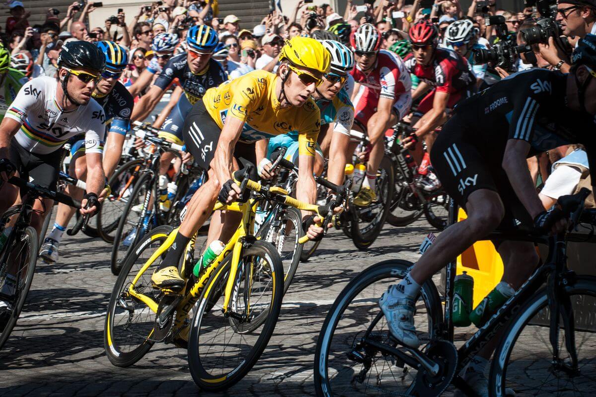 歷史最悠久的多日賽-環法賽(Tour de France),GC1選手可穿上象徵性的黃衫