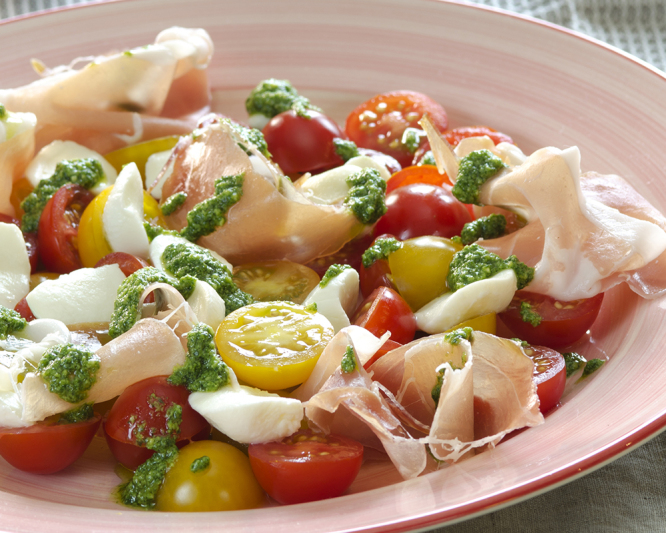 tomatsalat-med-mozzarella