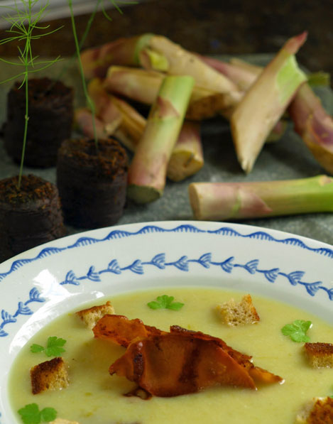 http://restemat.blogspot.com/2012/04/aspargessuppe.html
