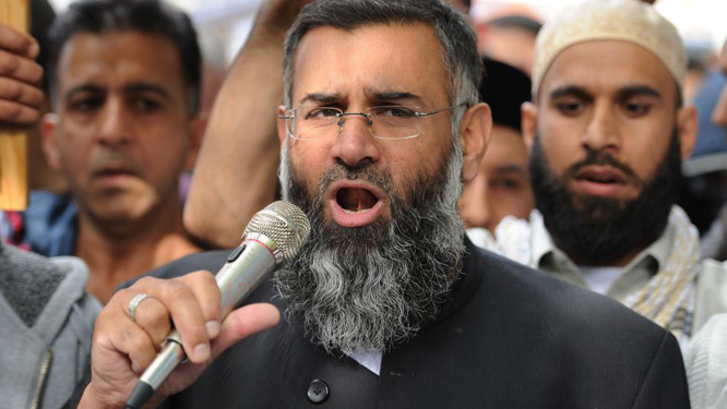 Anjem Choudary skal være arrestert. (Foto: Leon Neal / AFP Photo / NTB Scanpix)