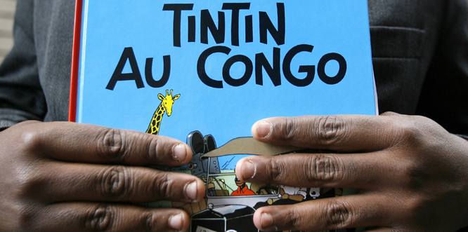 Flere mener at dette Tintin-heftet er rasistisk. (FOTO: AFP/SEBASTIEN PIRLET)