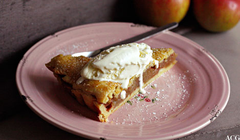 http://www.enestaaendemat.no/2012/09/27/american-apple-pie/