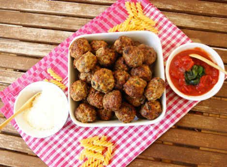 http://www.myfoodpassion.net/1/post/2012/10/italienske-kjttbolleritalian-meatballs.html