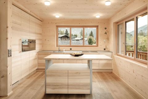 Innenaufnahme Holzküche