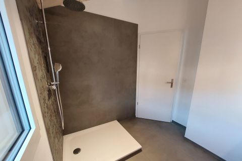 Dusche