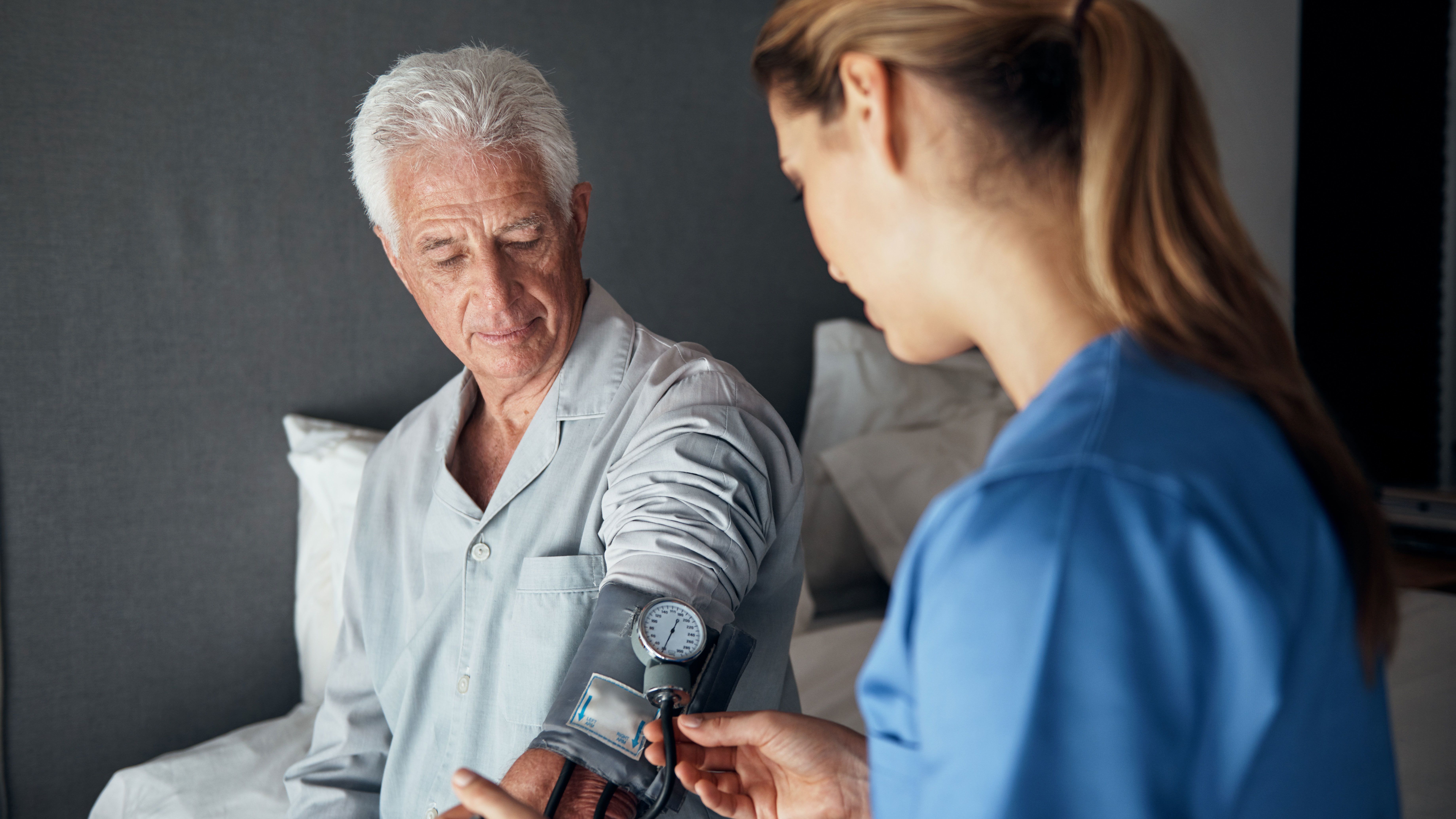 Lung cancer: visiting nurses and at-home healthcare