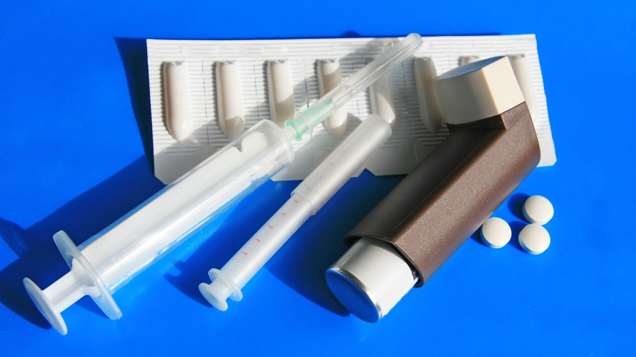 Treatments for eosinophilic asthma