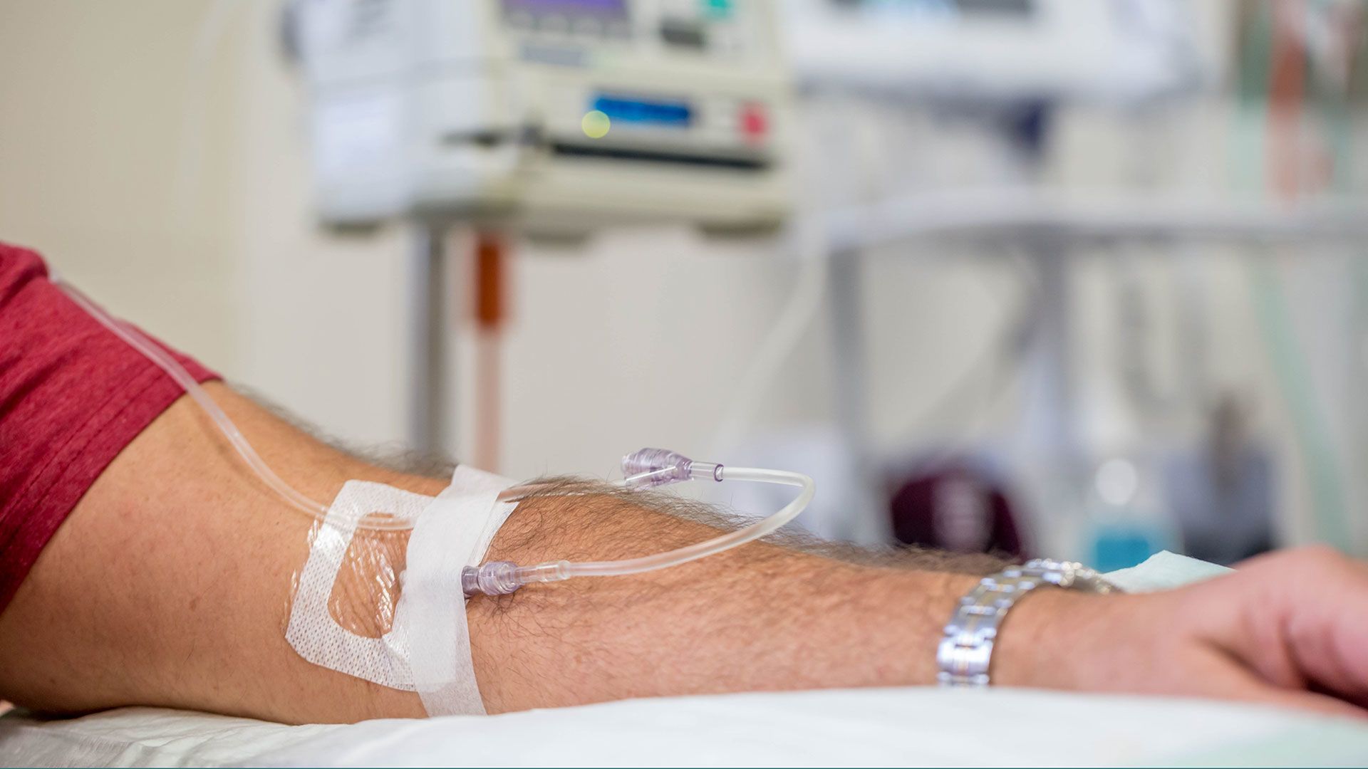 What is immunotherapy and how does it treat lung cancer?