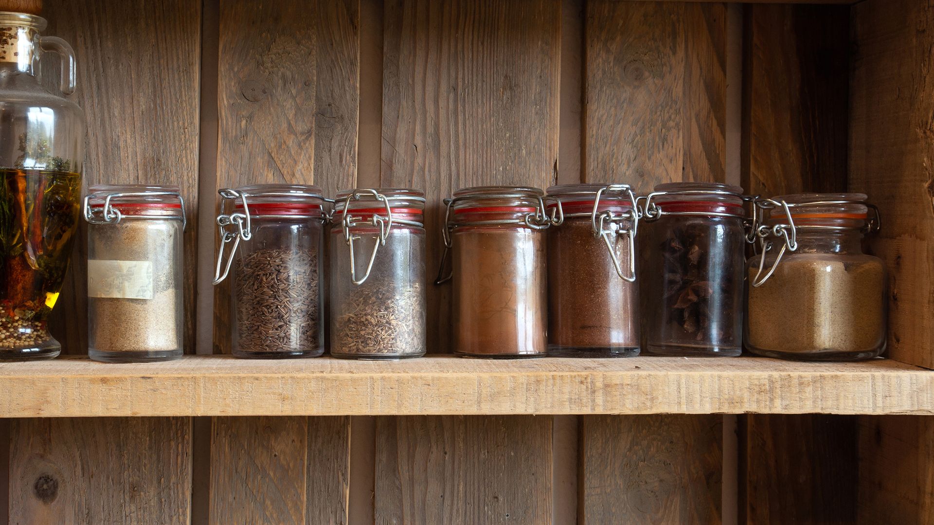 7 herbs and spices for kidney-friendly cooking