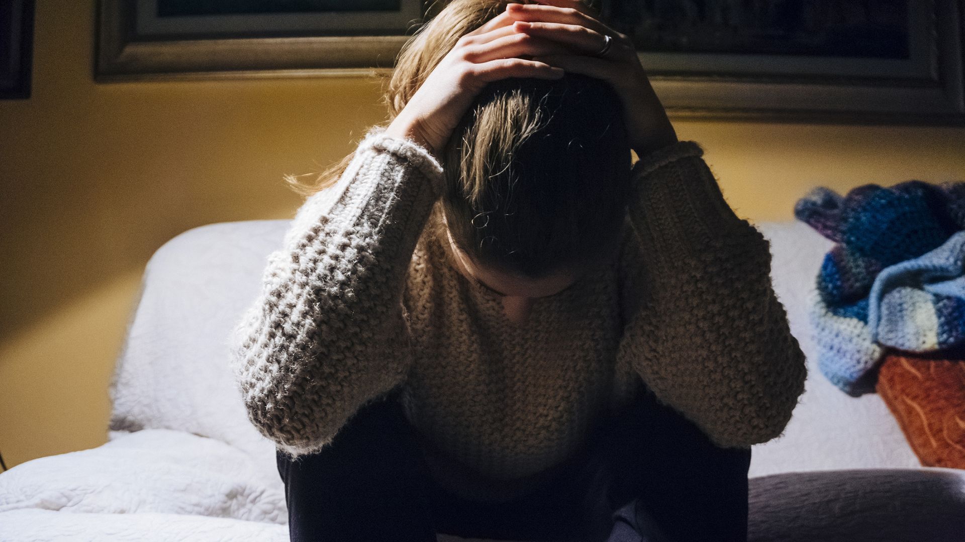 Coping with the mental and emotional burden of chronic hives